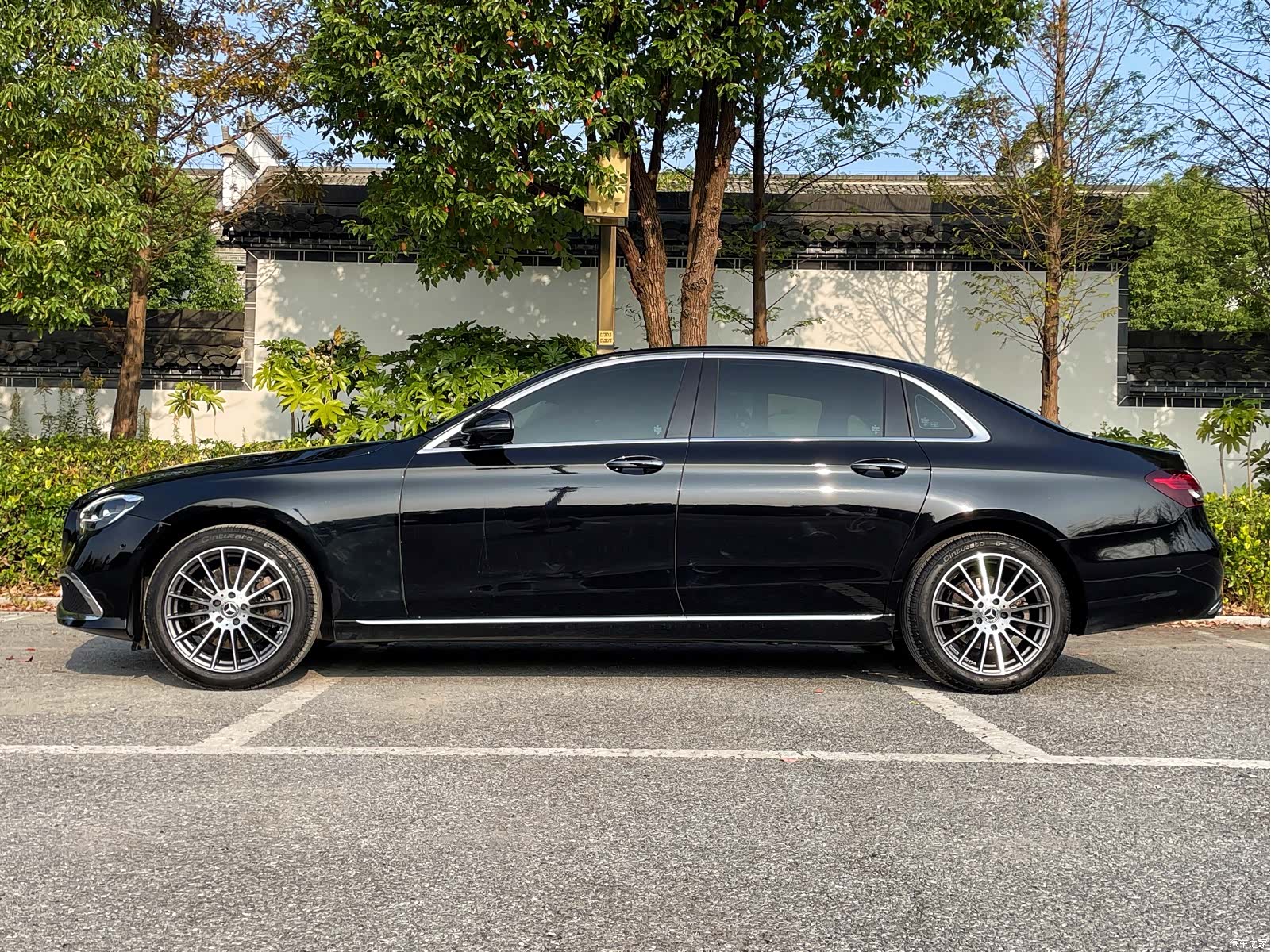 Mercedes-Benz E-Class, 2021 3