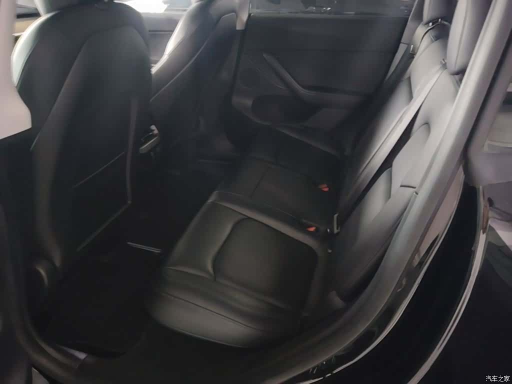 Tesla Model Y, 2022 17