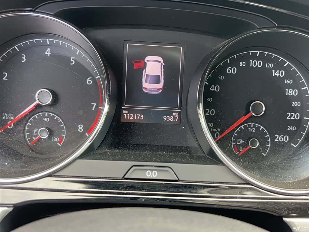 Volkswagen Lamando, 2015 11