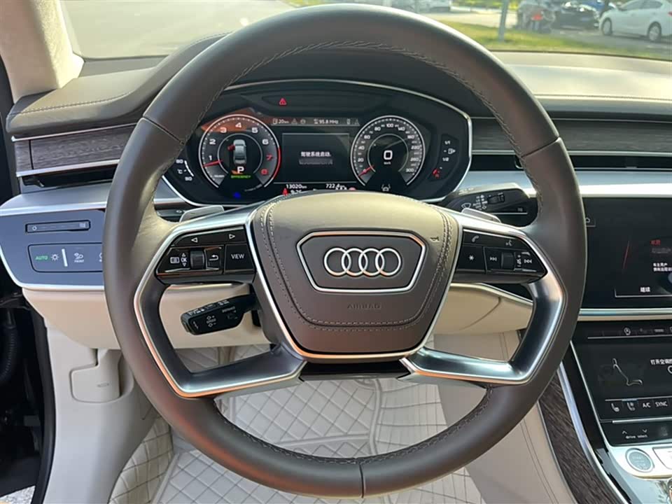 Audi A8