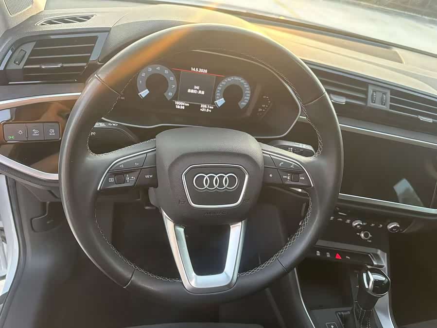 Audi Q3 2022, фото 11