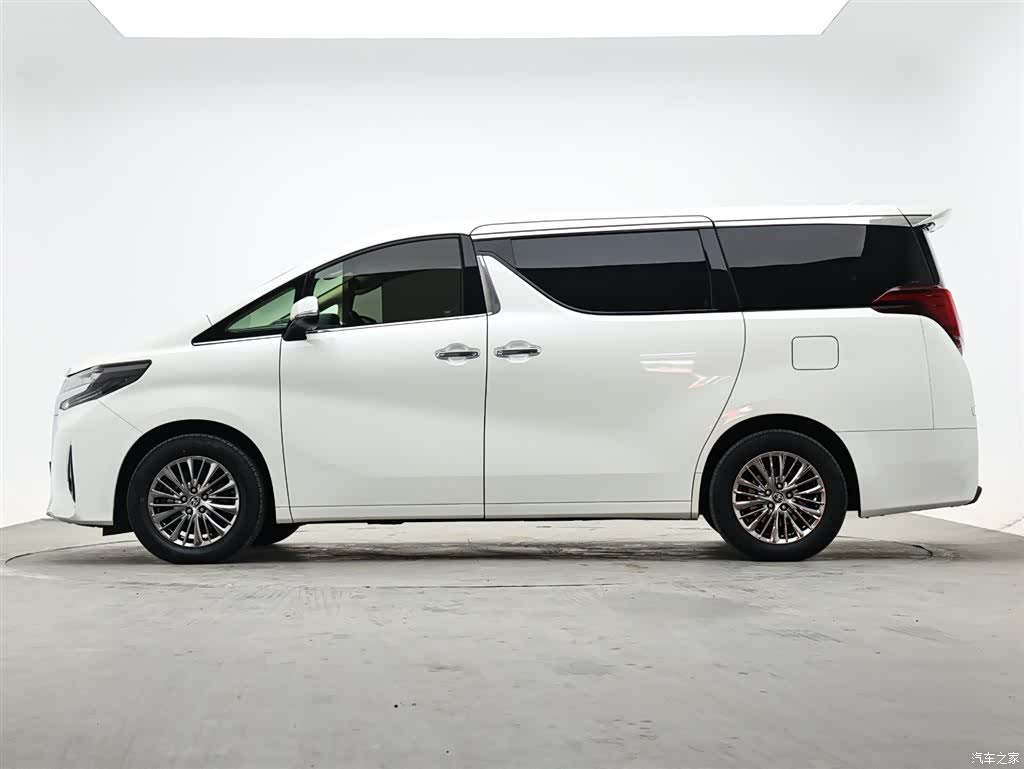 Toyota Alphard, 2020 все фото