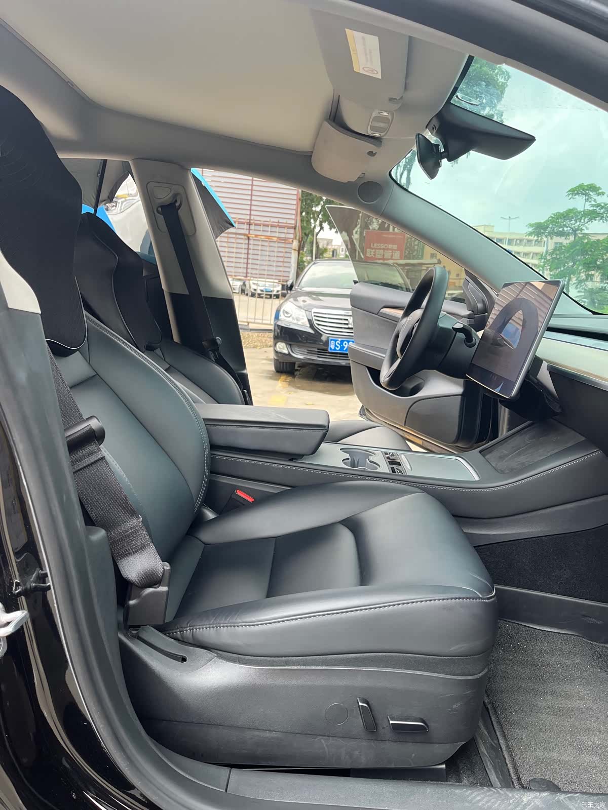 Tesla Model 3, 2023 16