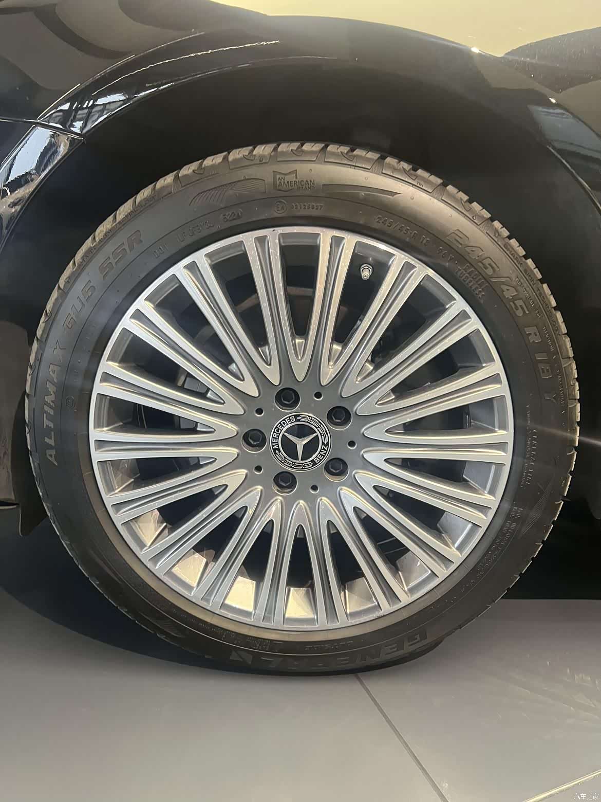 Mercedes-Benz E-Class, 2022 20