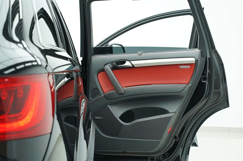 Audi Q7, 2011 26