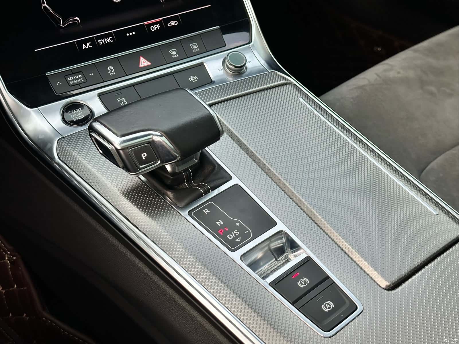 Audi A6L, 2022 12