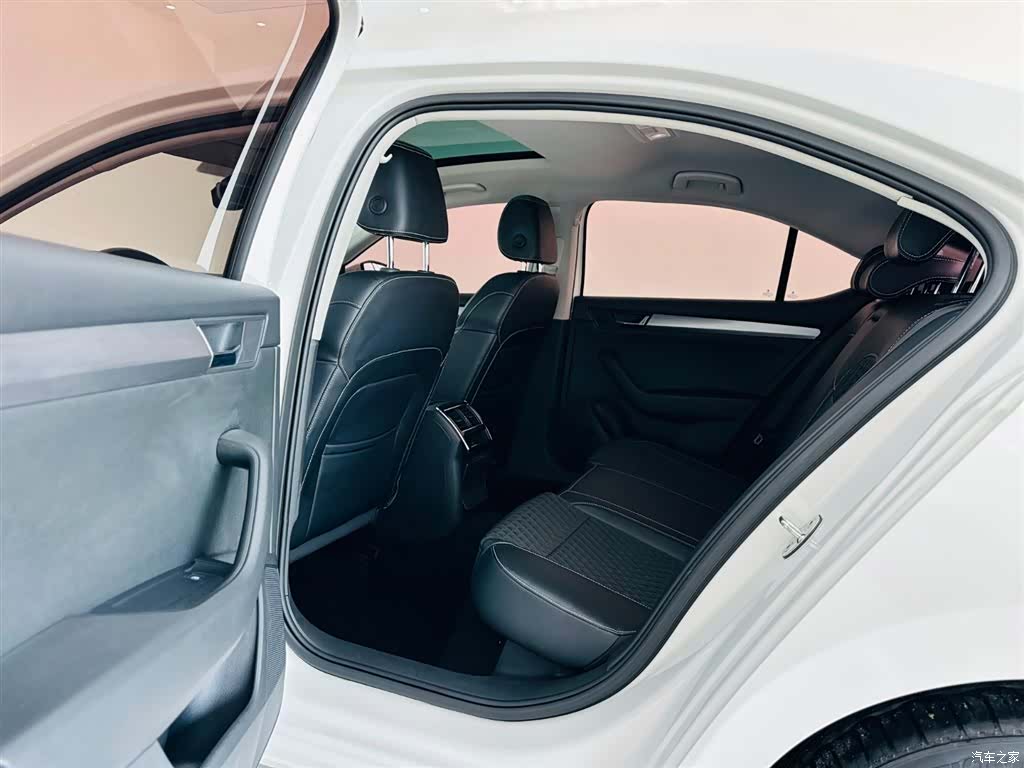 Skoda Superb, 2017 14