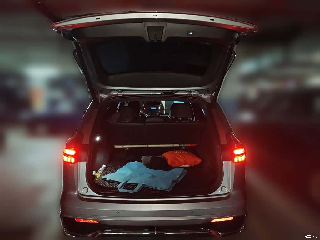 Geely Xingyue L, 2024 20