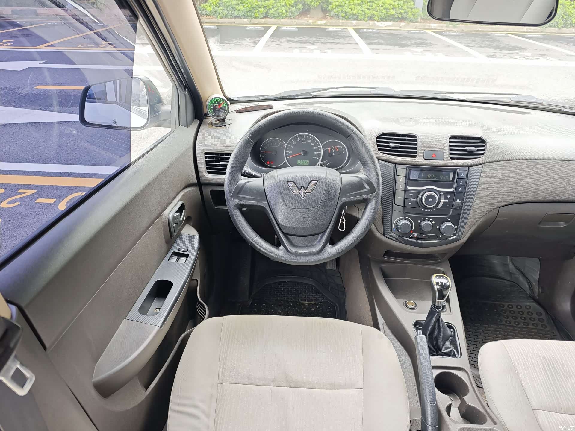 Wuling Hongguang, 2017 16