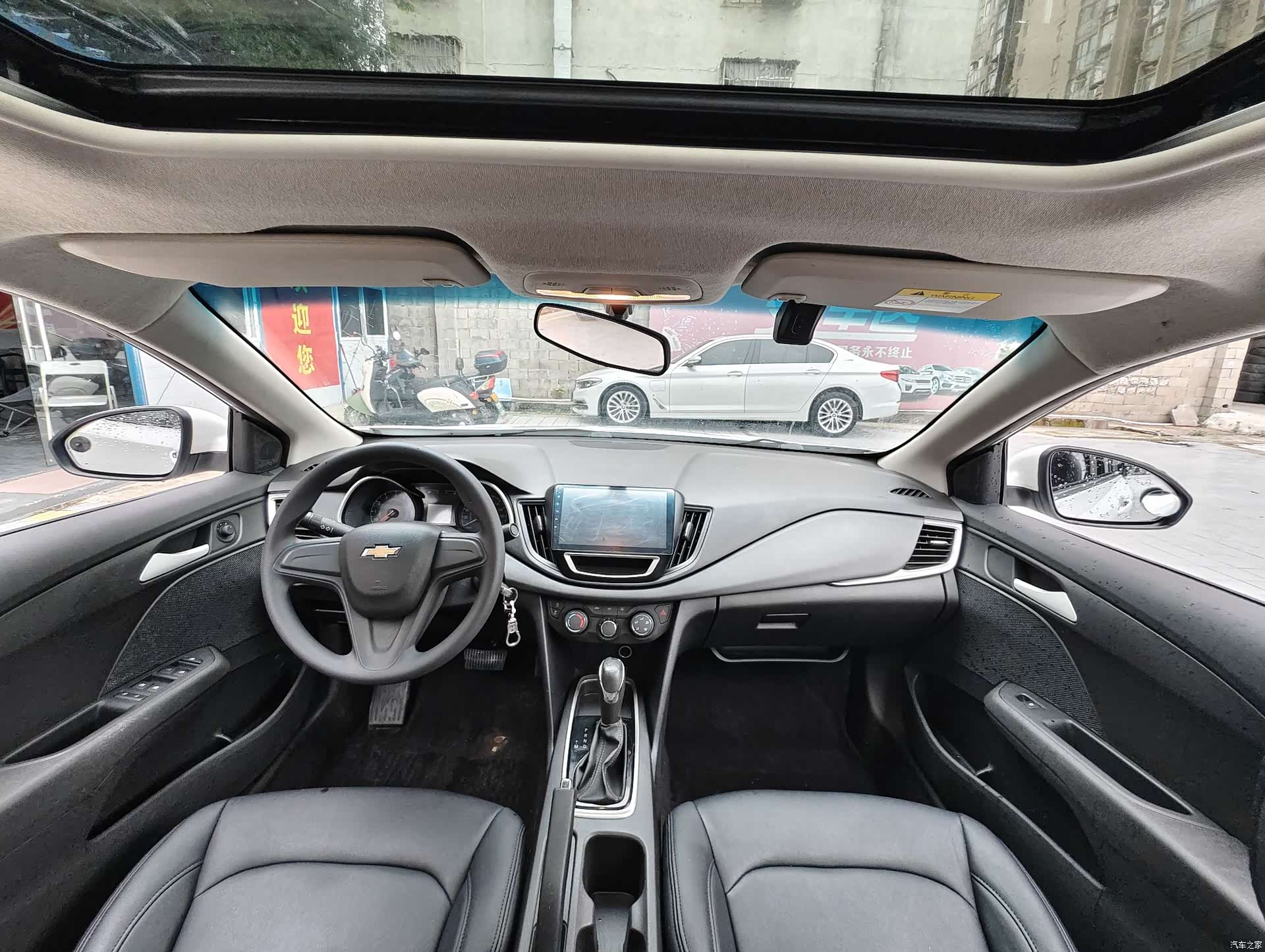 Chevrolet 320, 2018 6