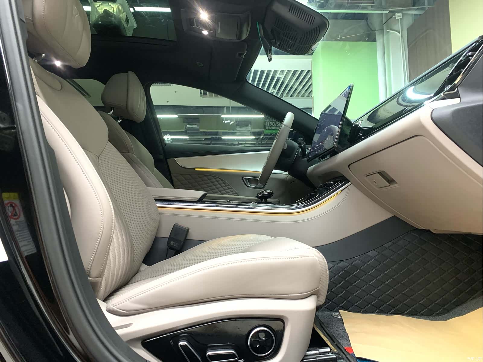 BYD Han, 2024 11
