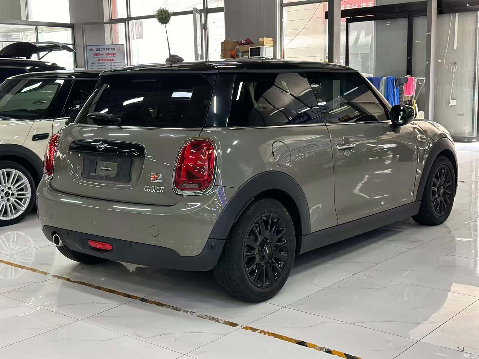 Mini Cooper, 2020 3
