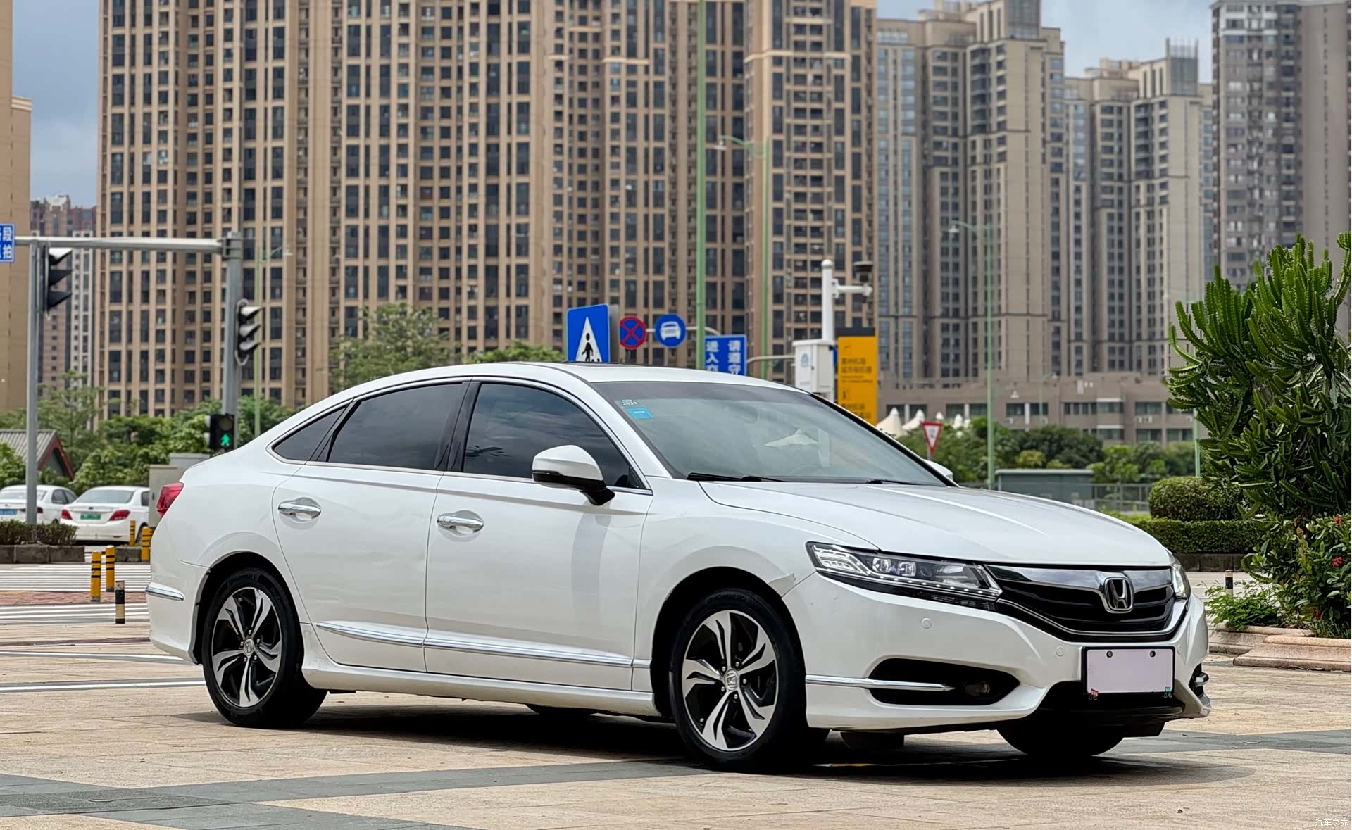 Honda Spirior, 2015 3