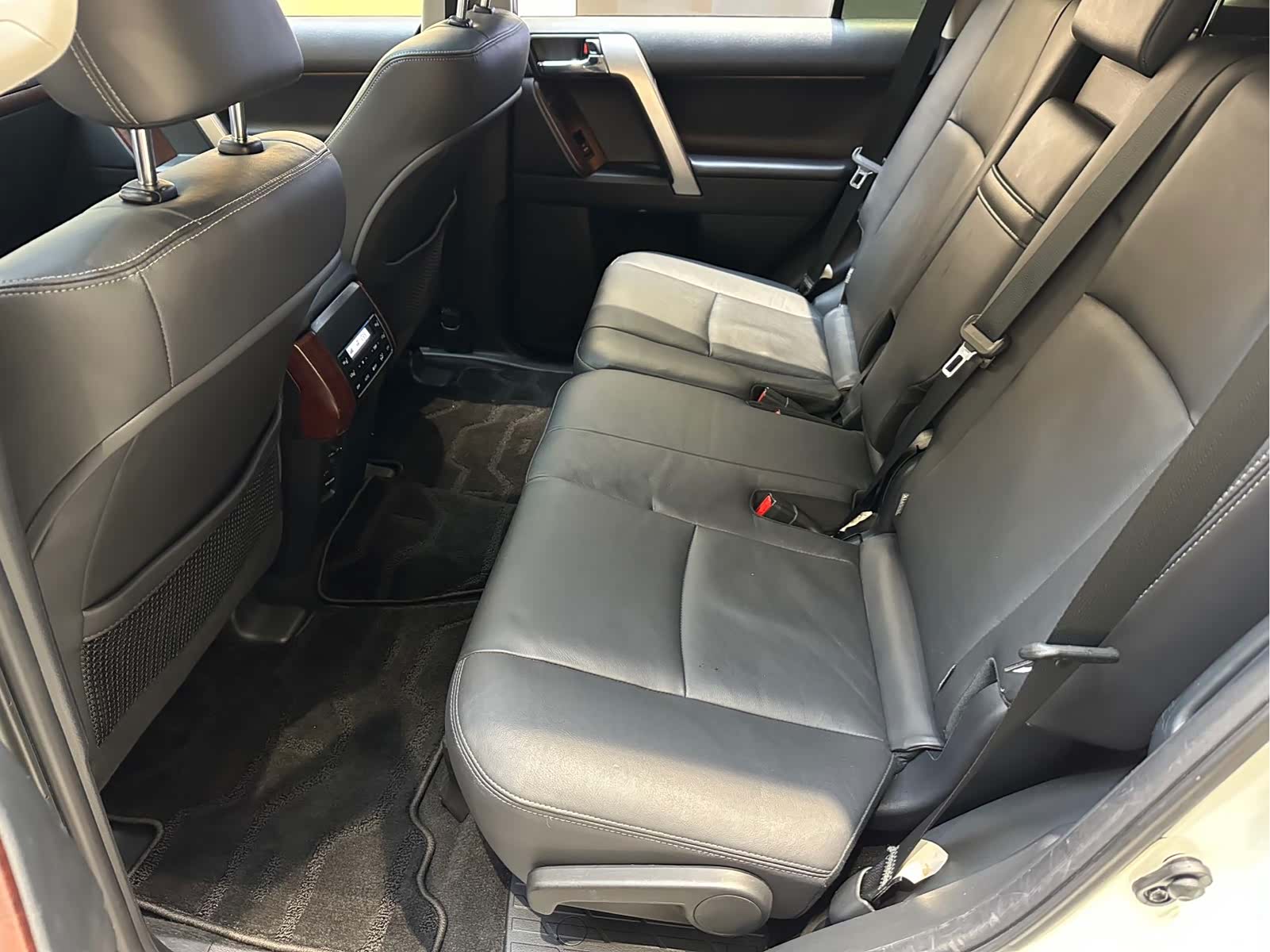 Toyota Prado, 2015 6