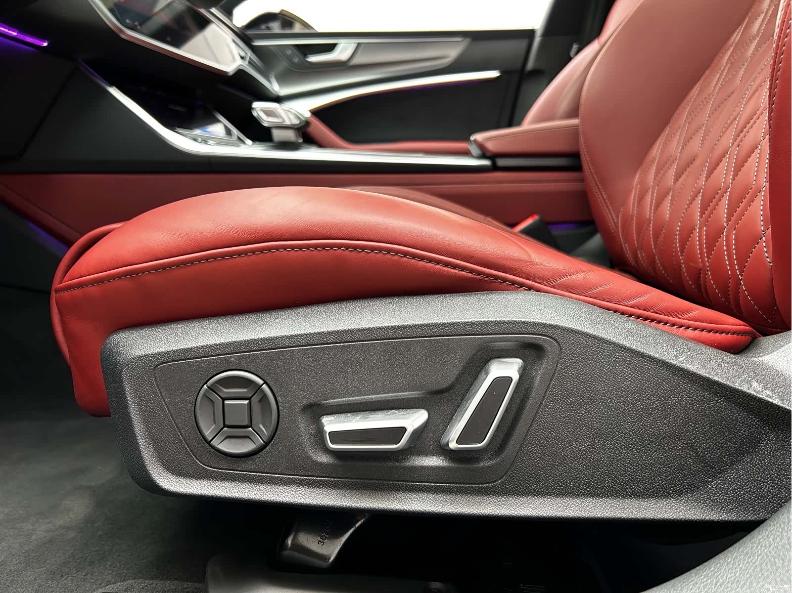 Audi A7L, 2025 6