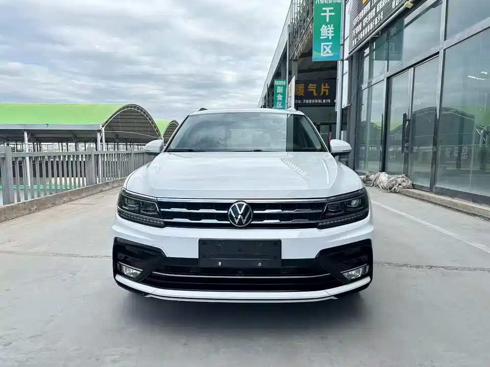 Volkswagen Tiguan L
