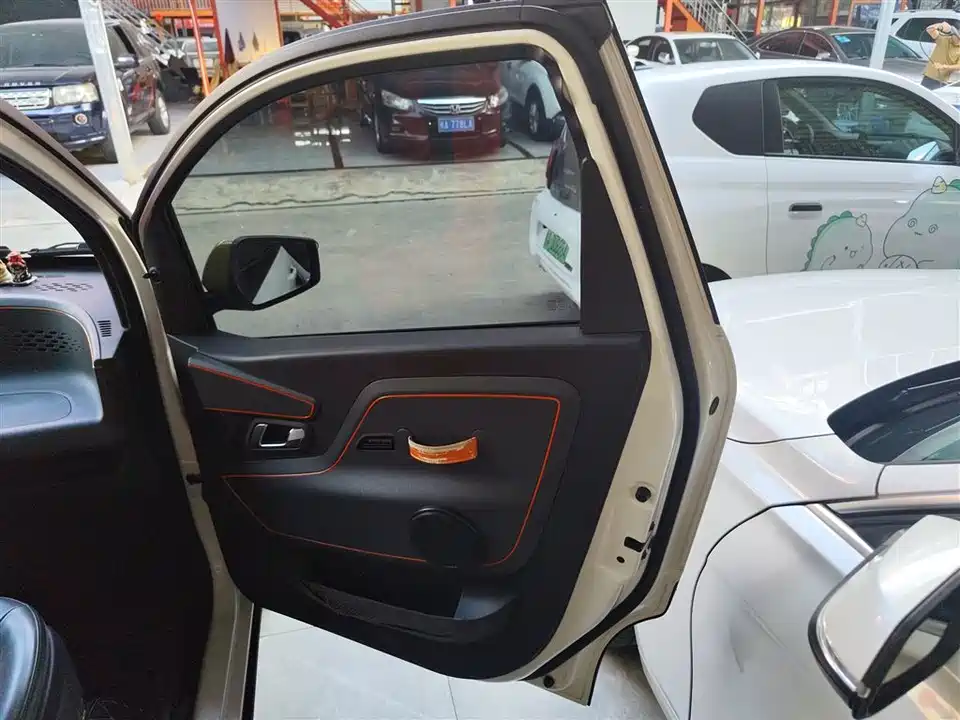 Baoding E100 Baoding E100
