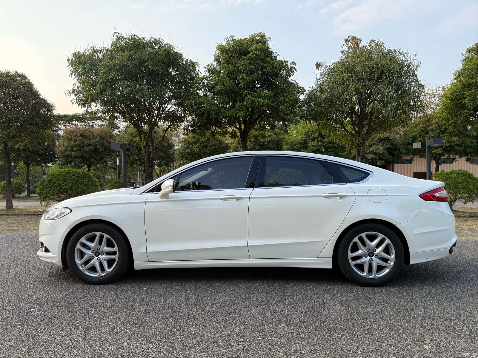 Ford Mondeo, 2016 34