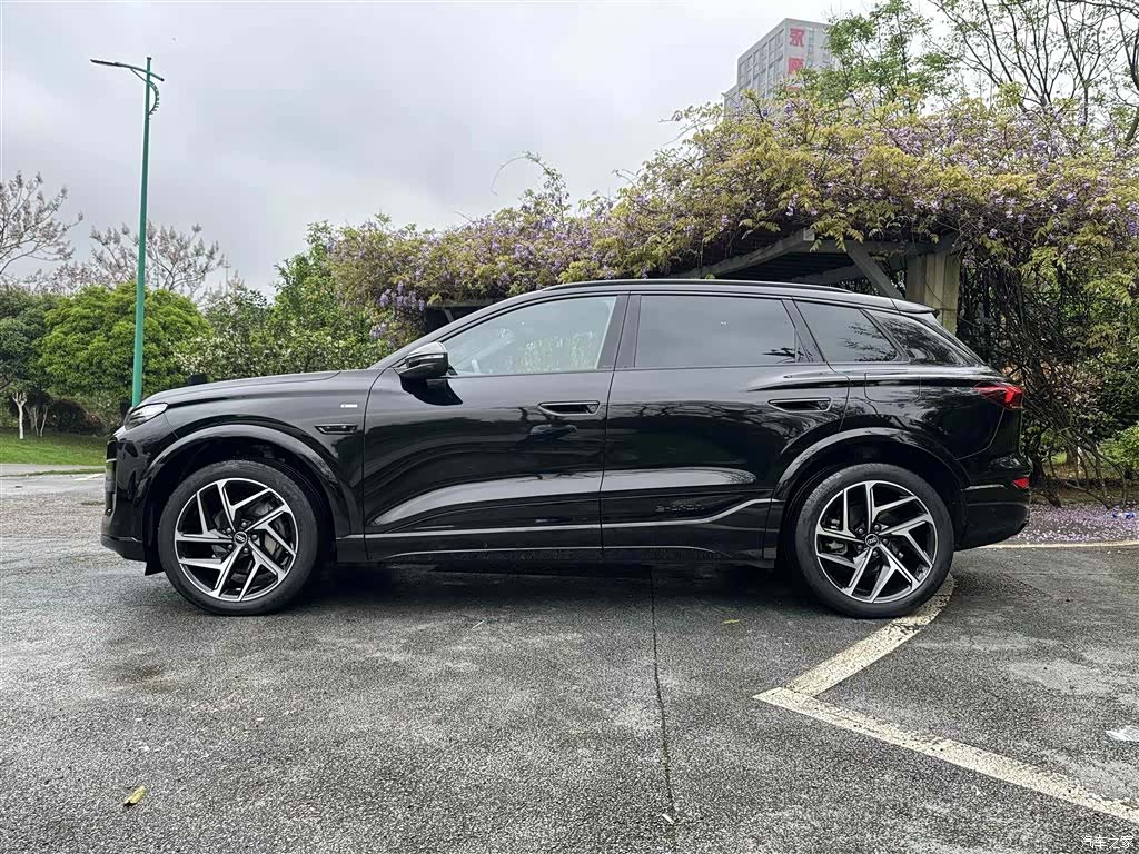 Audi e-tron, 2025 18