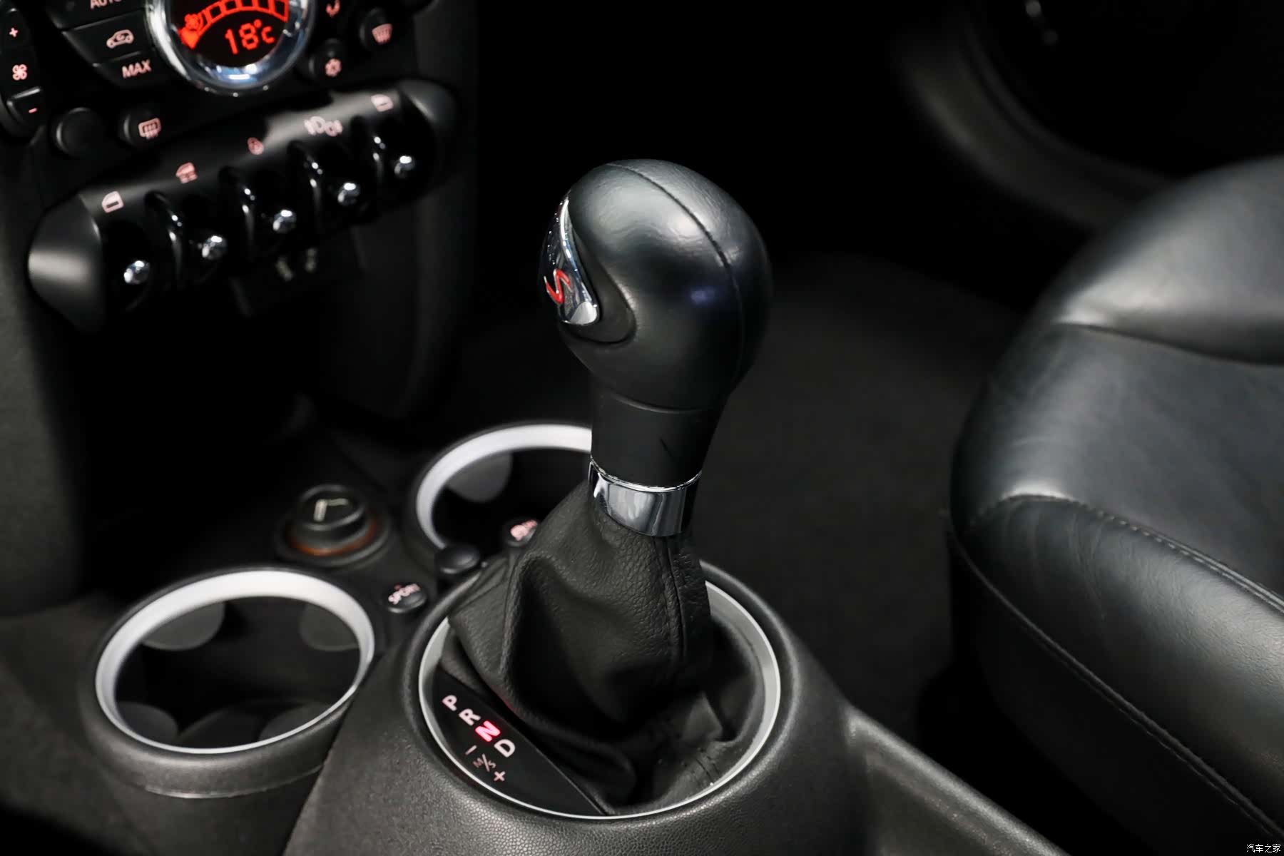Mini Cooper, 2011 13