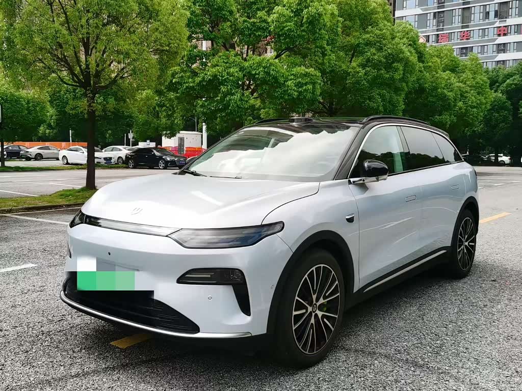 Leapmotor C11
