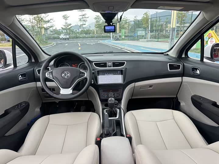 Aeolus L60 2015 1.8L МКПП xin xiang xing