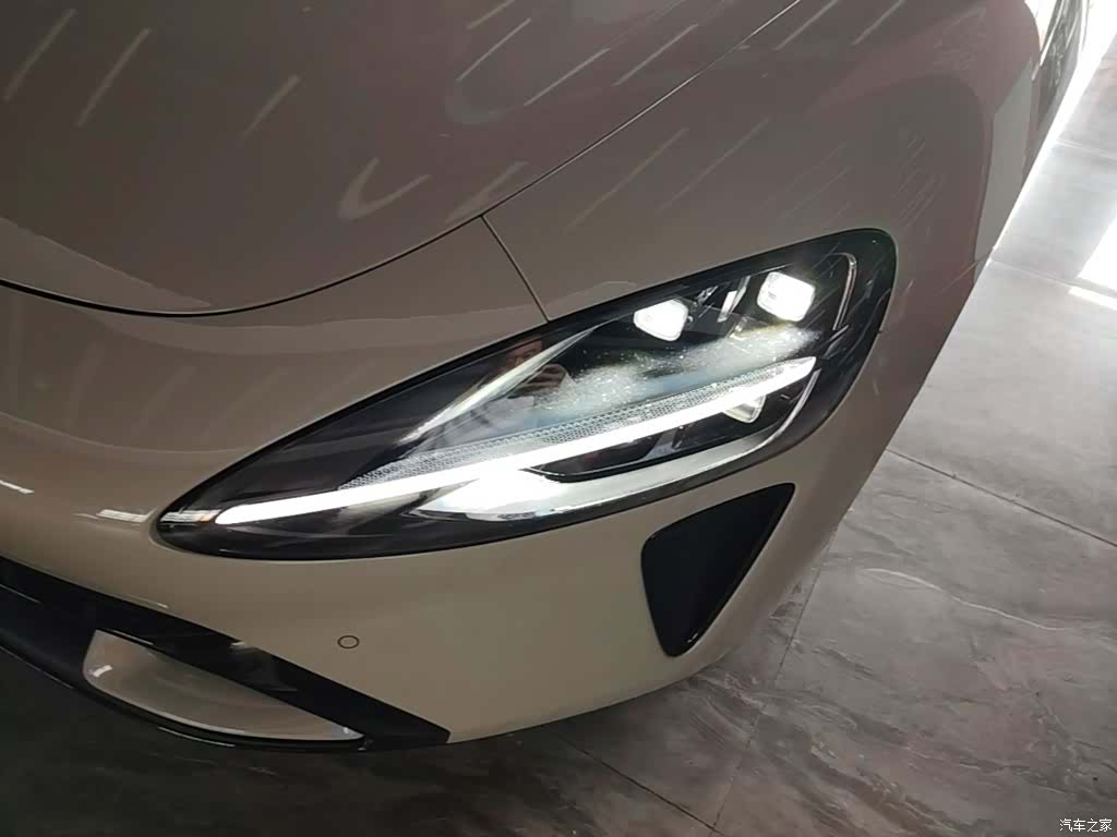Xiaomi SU7, 2025 18