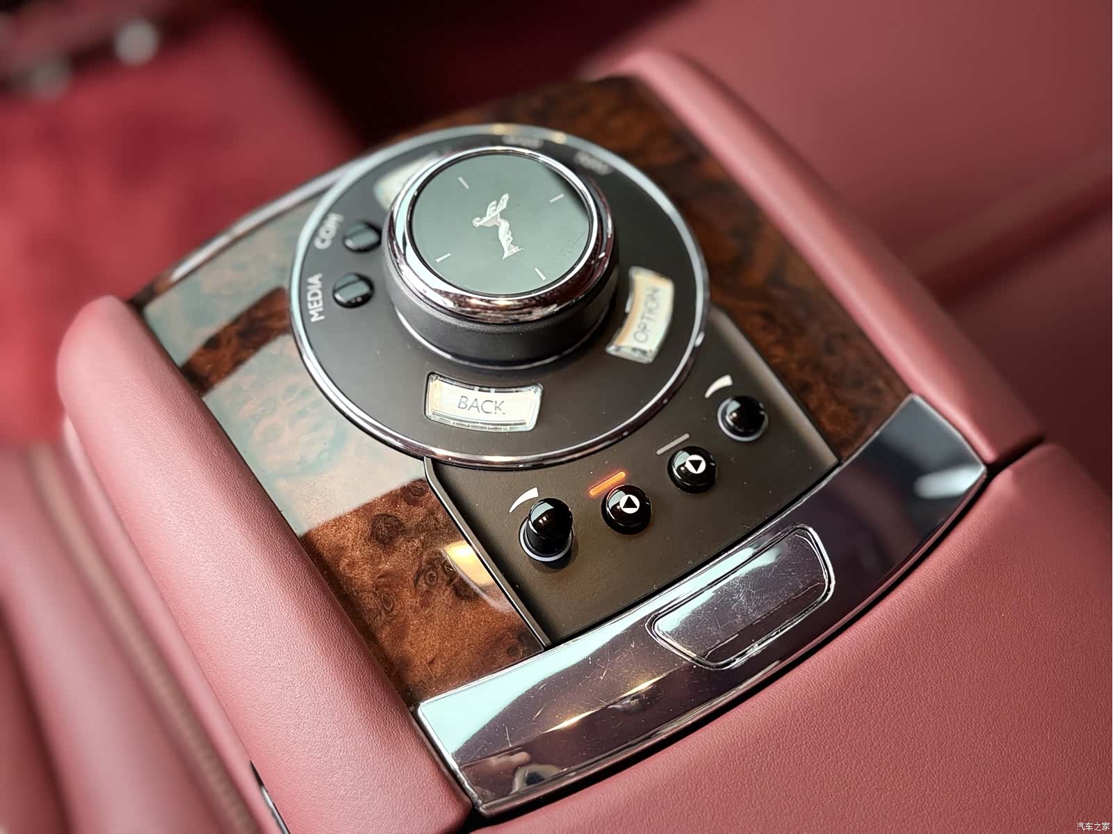 Rolls-Royce Ghost, 2018 20