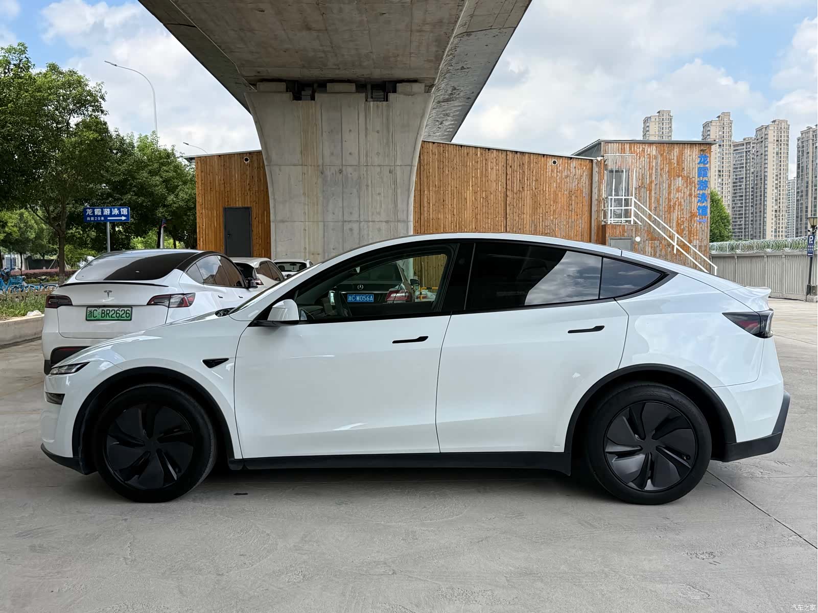 Tesla Model Y, 2025 12