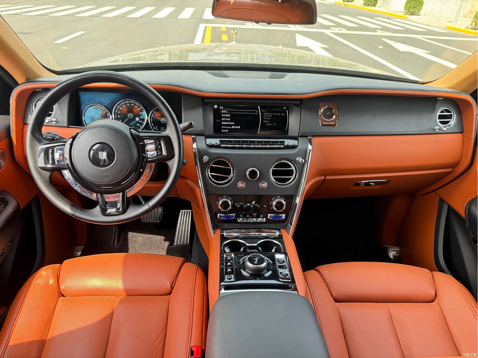 Rolls-Royce Cullinan, 2019 16