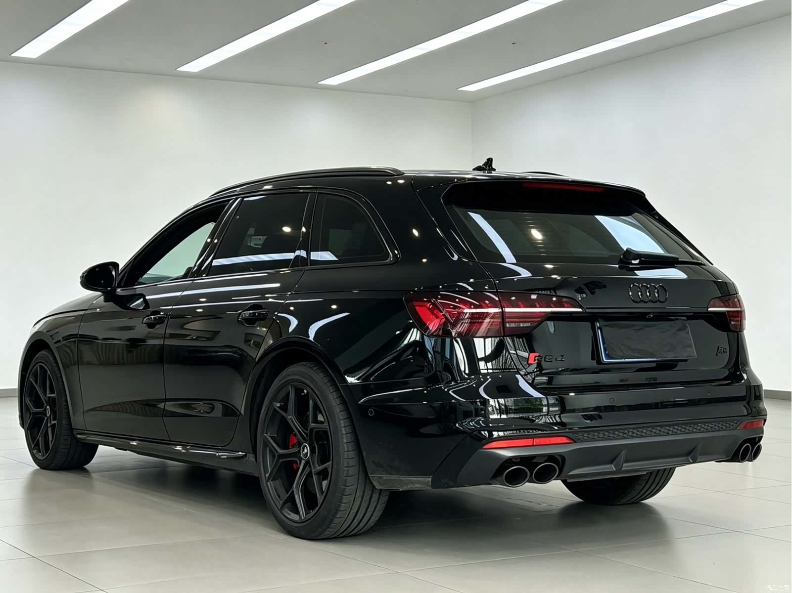 Audi S4, 2024 все фото