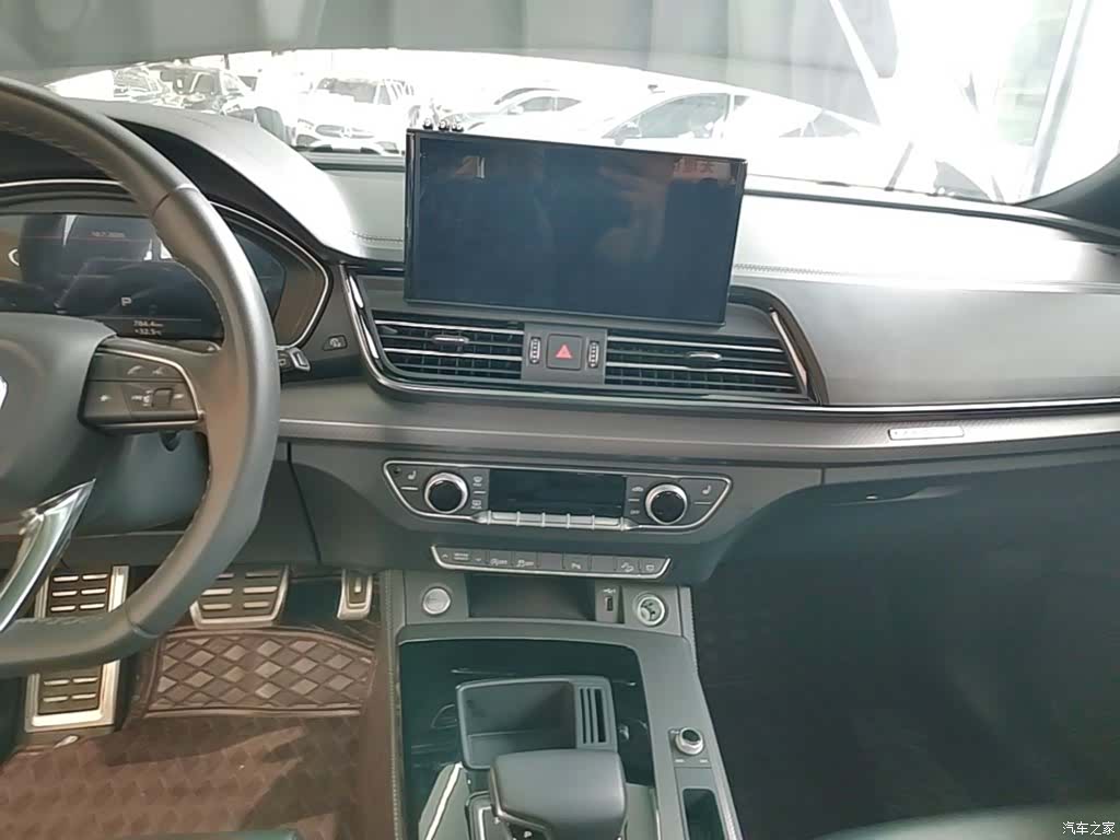Audi Q5L, 2024 13