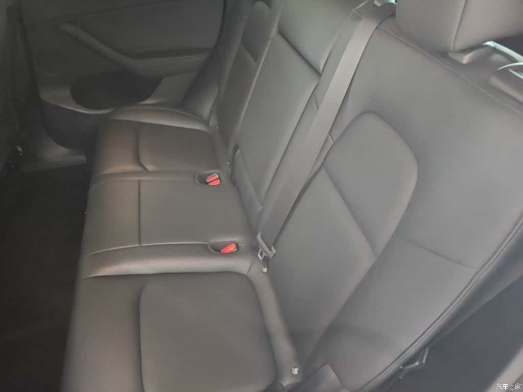 Tesla Model Y, 2021 17