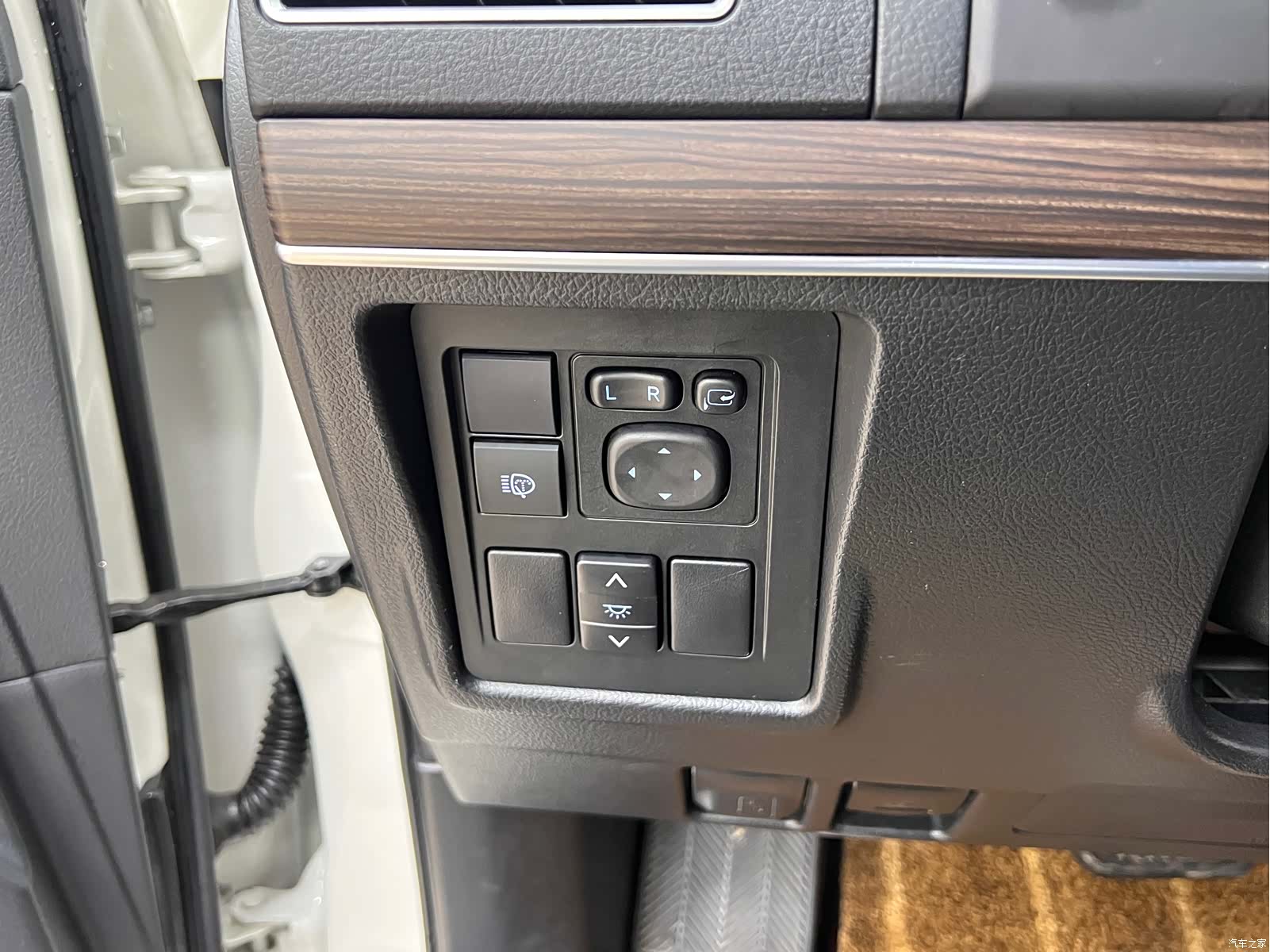 Toyota Prado, 2020 33