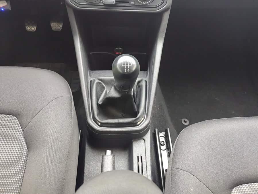 Volkswagen Jetta 2019, фото 16