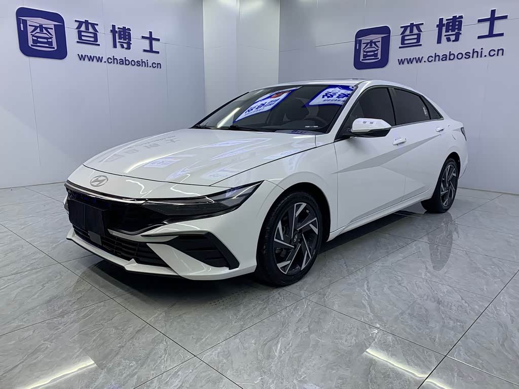 Hyundai Elantra 2023 1.5L CVT LUX Luxury