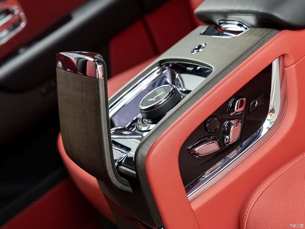 Rolls-Royce Cullinan, 2021 16