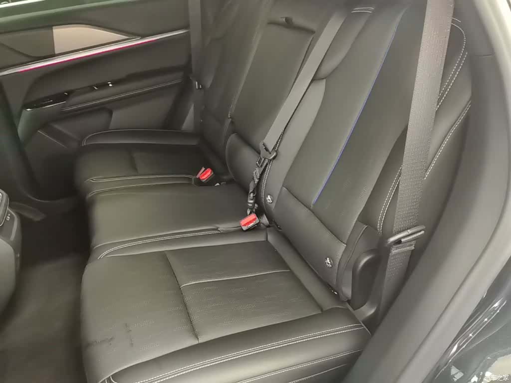 Cadillac XT5, 2025 17