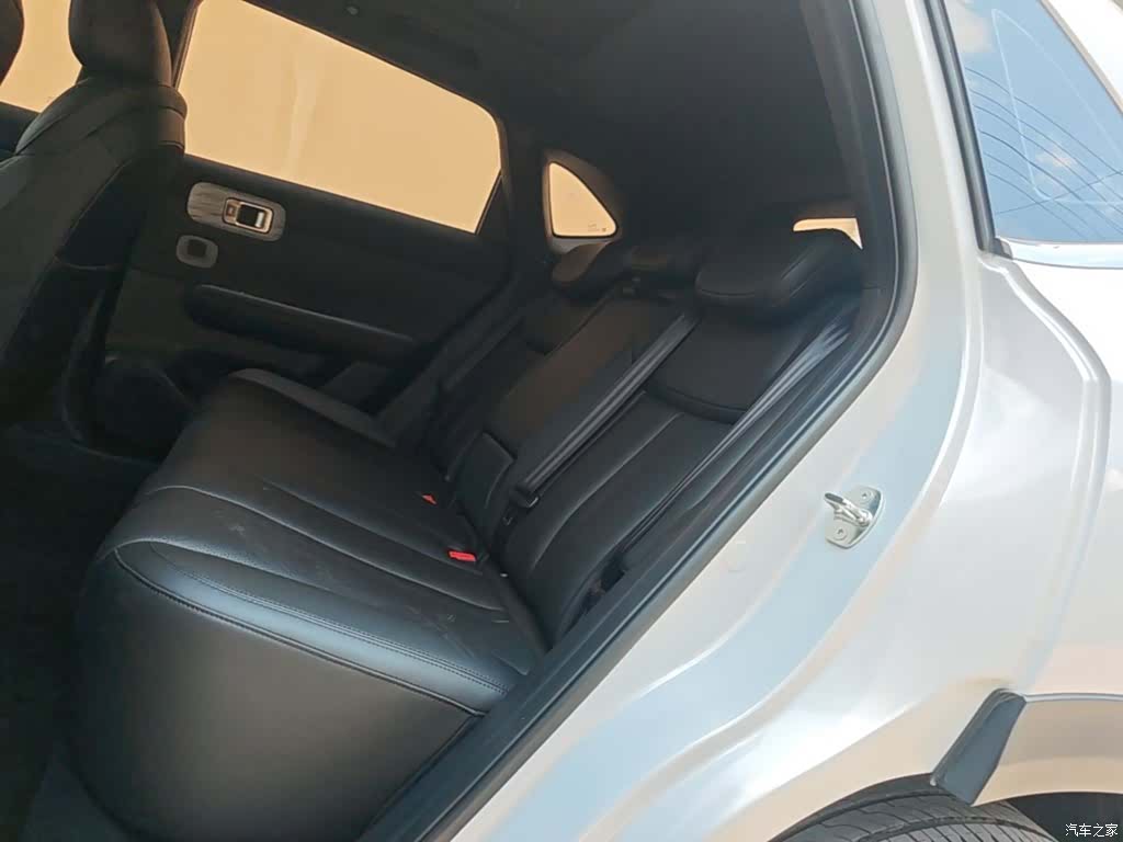 Wuling Starlight, 2024 17