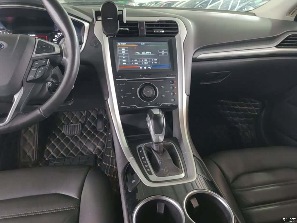 Ford Mondeo, 2015 13