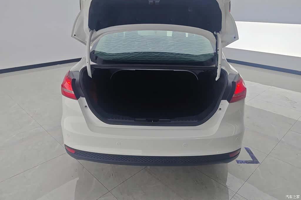 Ford Focus, 2017 4