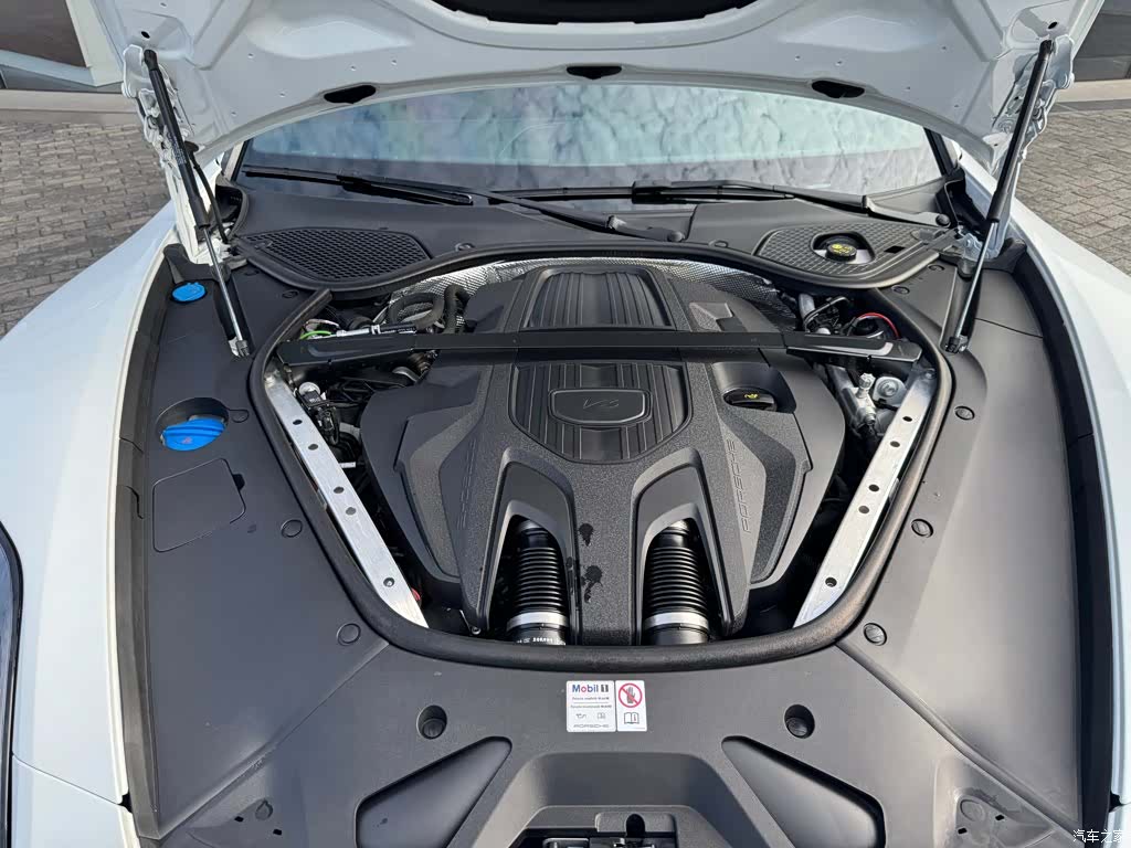 Porsche Panamera, 2024 9
