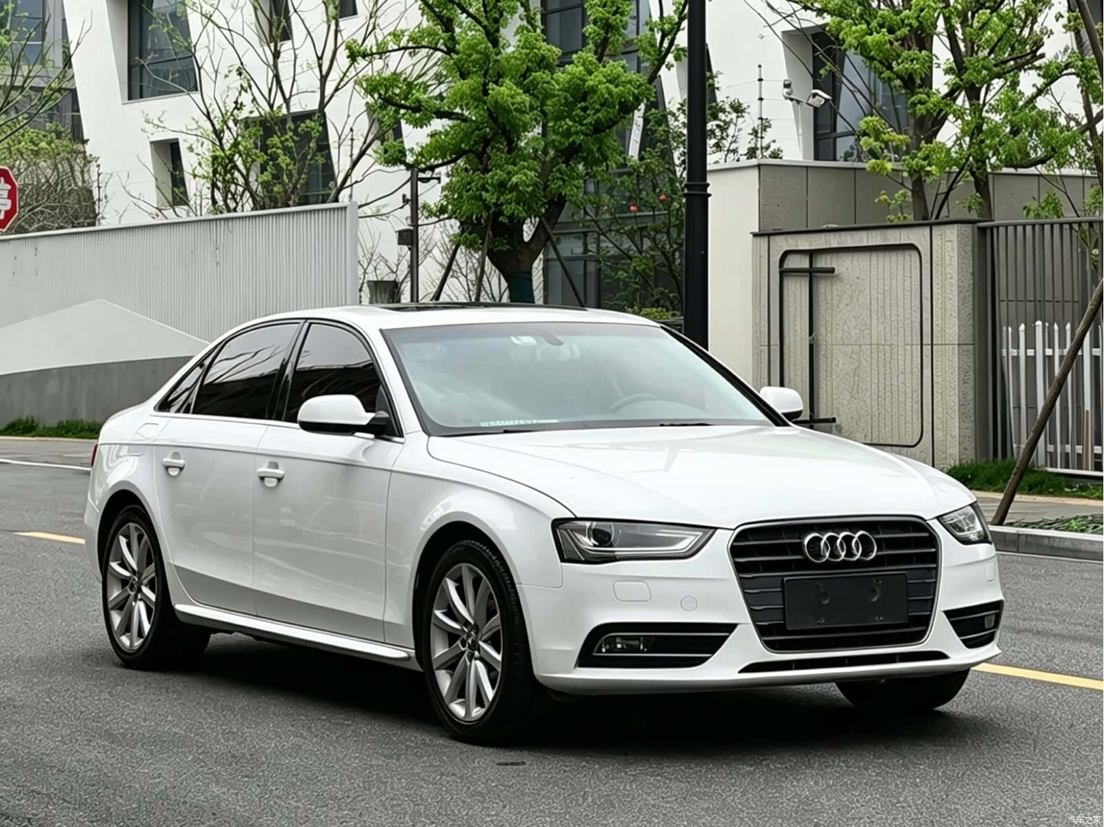 Audi A4L, 2015 3
