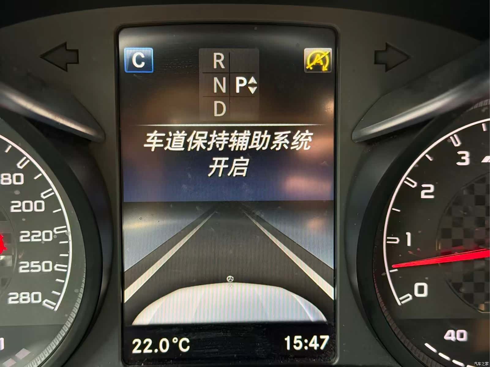 Mercedes-Benz GLC, 2019 13