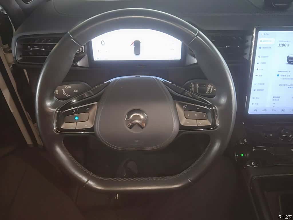 NIO ES8, 2023 11