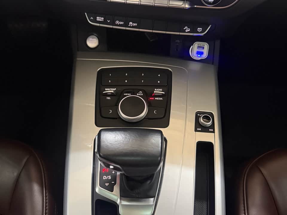 Audi Q5L Audi Q5L