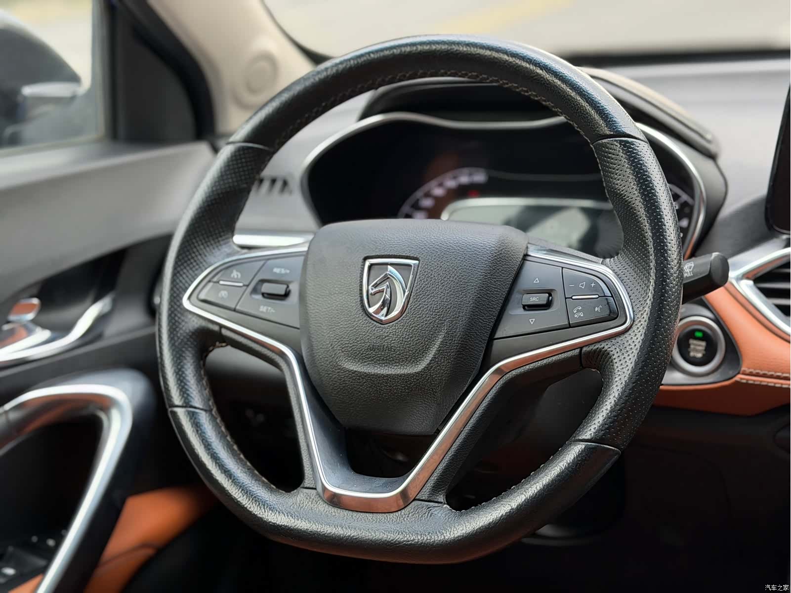 Wuling 510, 2017 16