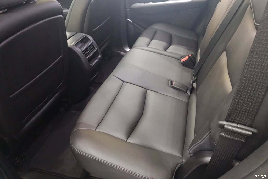 Cadillac XT5, 2019 11