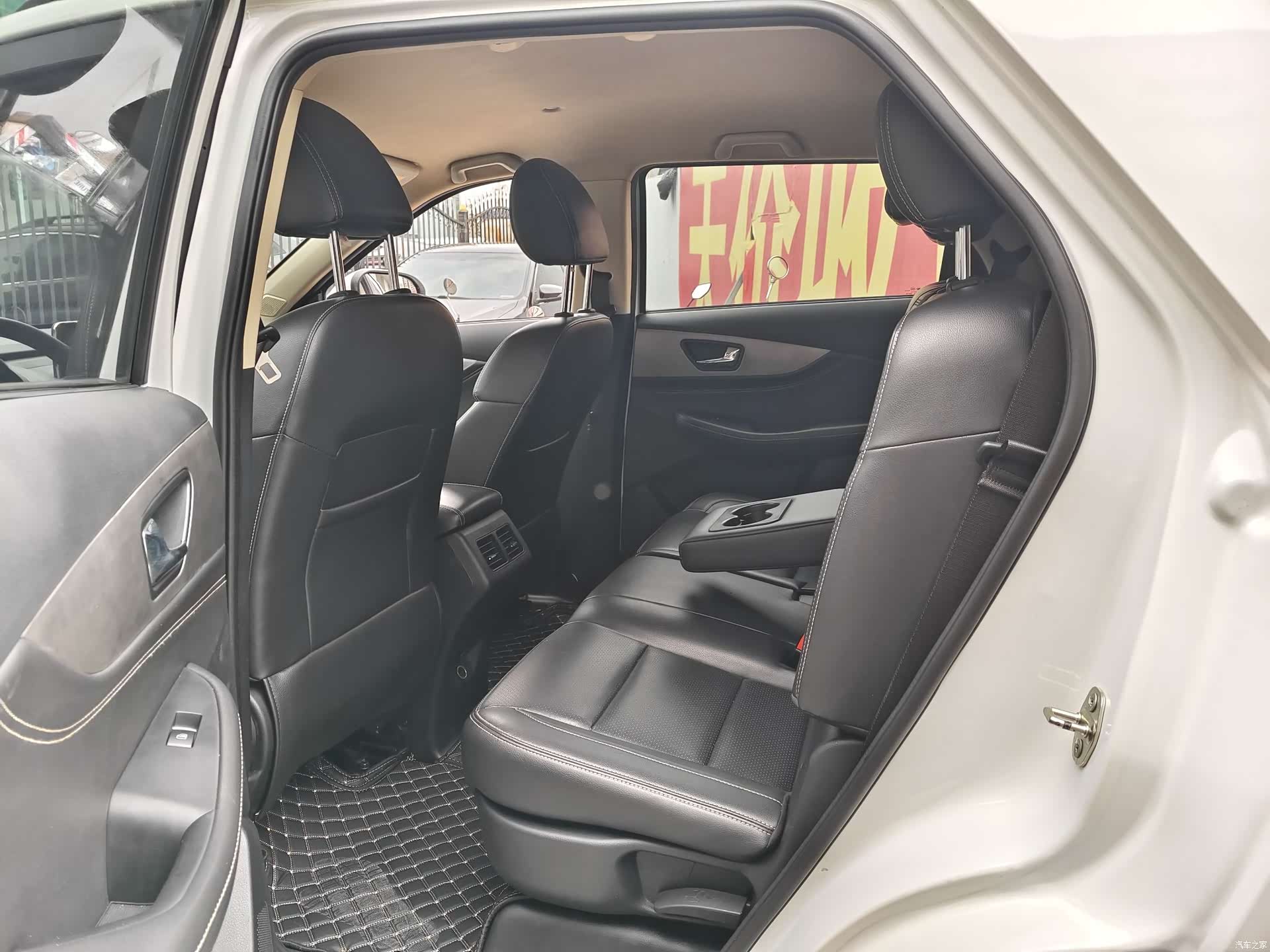 DongFeng S560, 2019 6