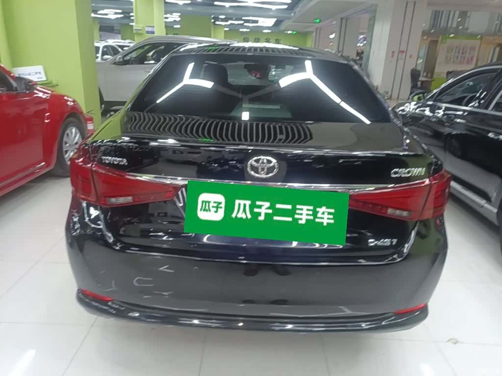 Toyota Crown, 2017 6